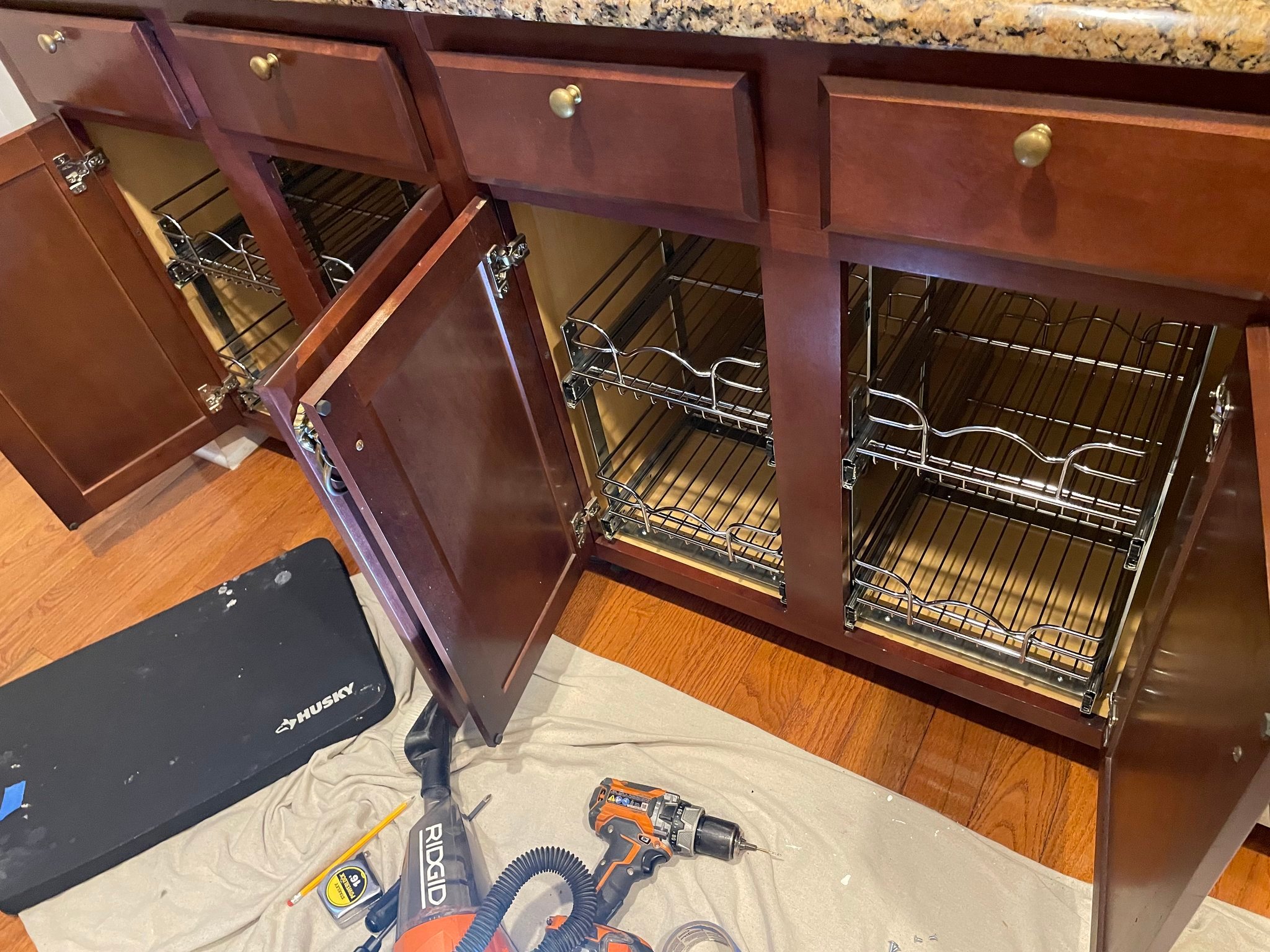 Cabinet and Drawer Repair, Cabinet Crown Molding Installation, Installation of soft close hinges, drawer slides. Installation of extendable drawers and accessories. — photo 4